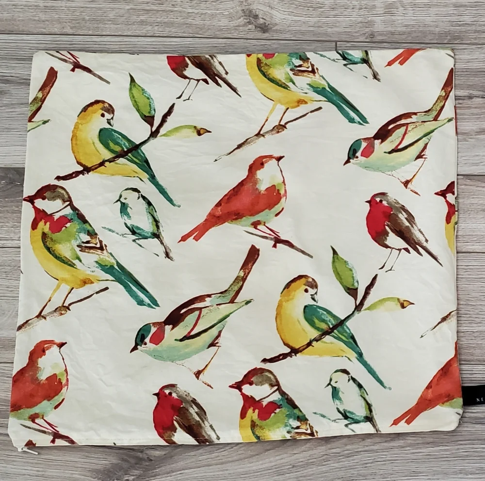 Newport Vibrant Bird In/Outdoor Duck Feather Insert Accent Pillow, IMPECCABLE